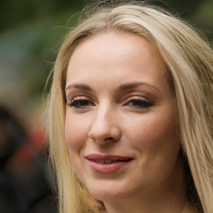 Rhiannon Callaghan, Founder of Arionixa
